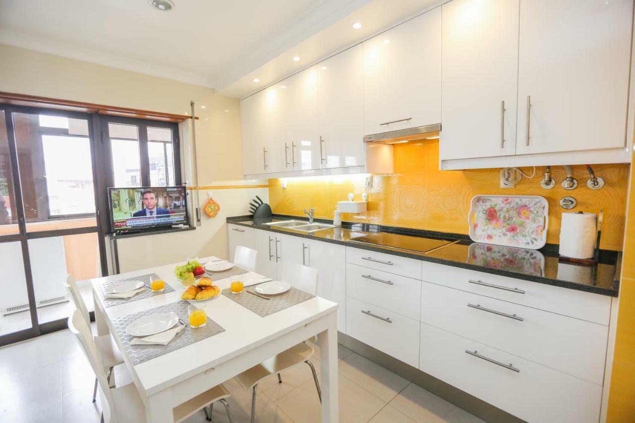 ליסבון Like-Home-T4-Bright Benfica Apt-Terrace מראה חיצוני תמונה